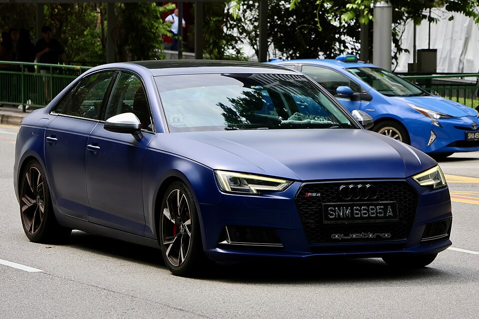 Фото модели S4