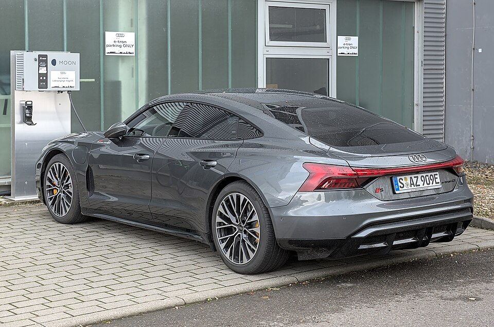 Фото модели S e-tron GT