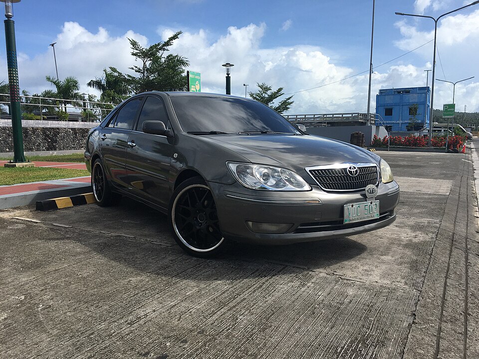 Фото модели Camry