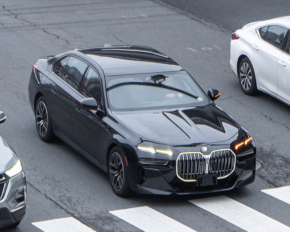 Фото модели 740i