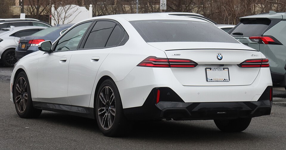 Фото модели 530i