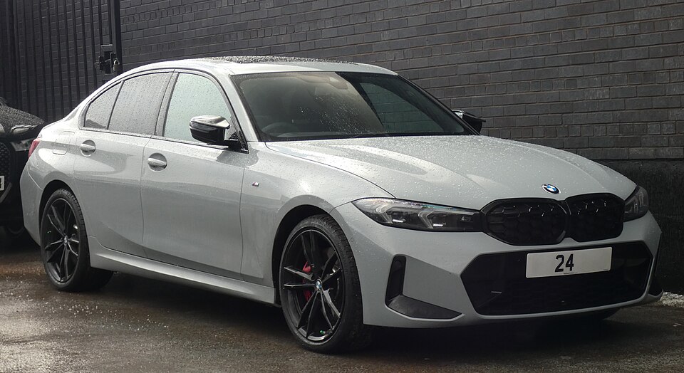 Фото модели M340i