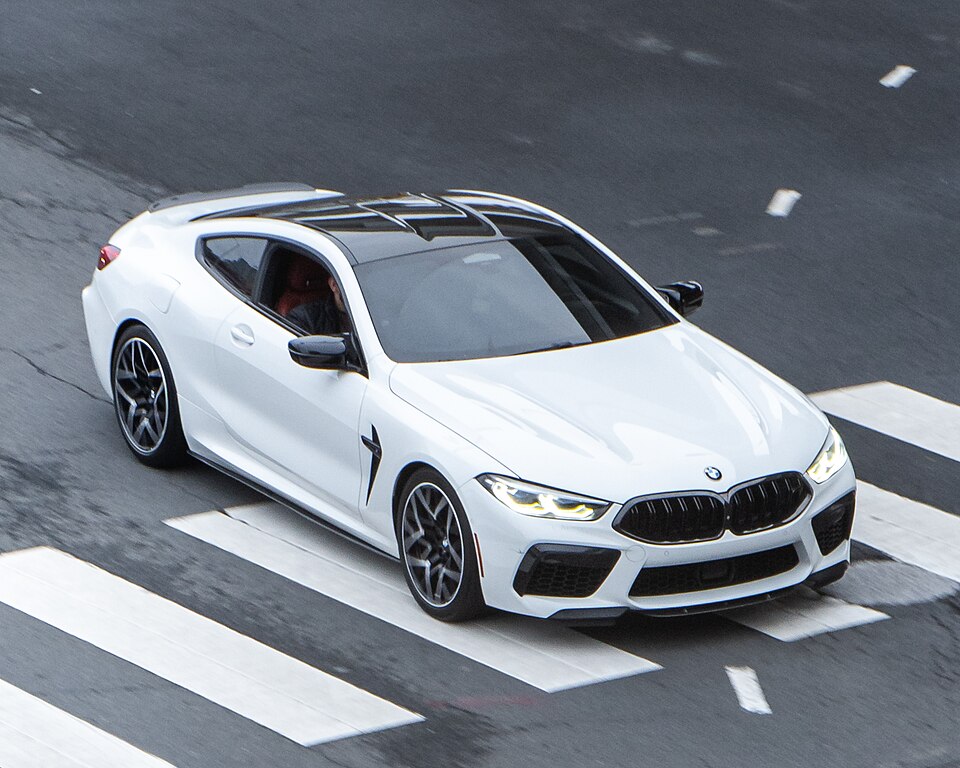 BMW M8