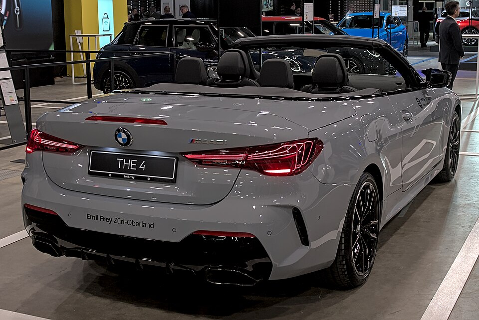 Фото модели M440i